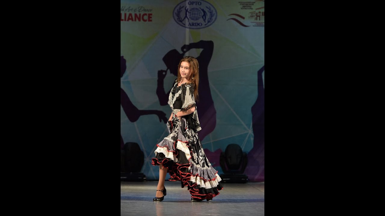 Машкова Любовь: 🏆 Гран-При IX Международного фестиваля Цыганский Талисман: Цыганская венгерка степ