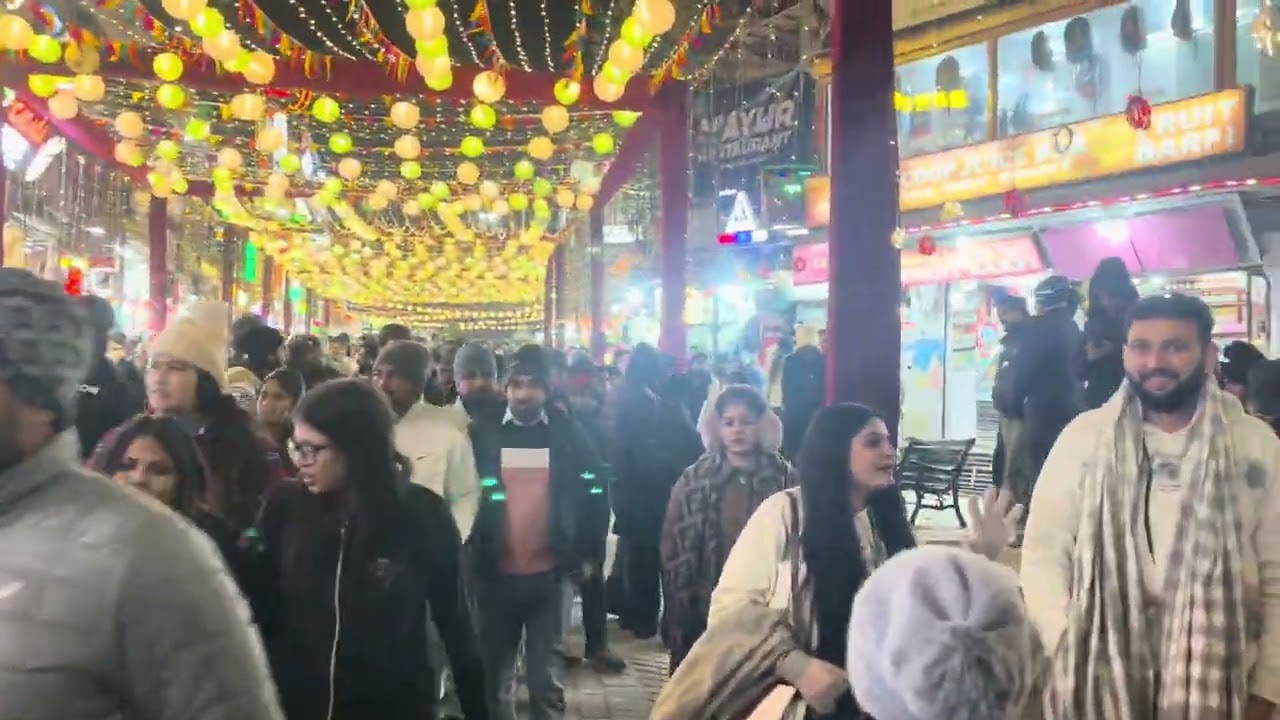 👉 Manali Mall Road Walk | Nehru Park Beauty | Hindi Travel Vlog