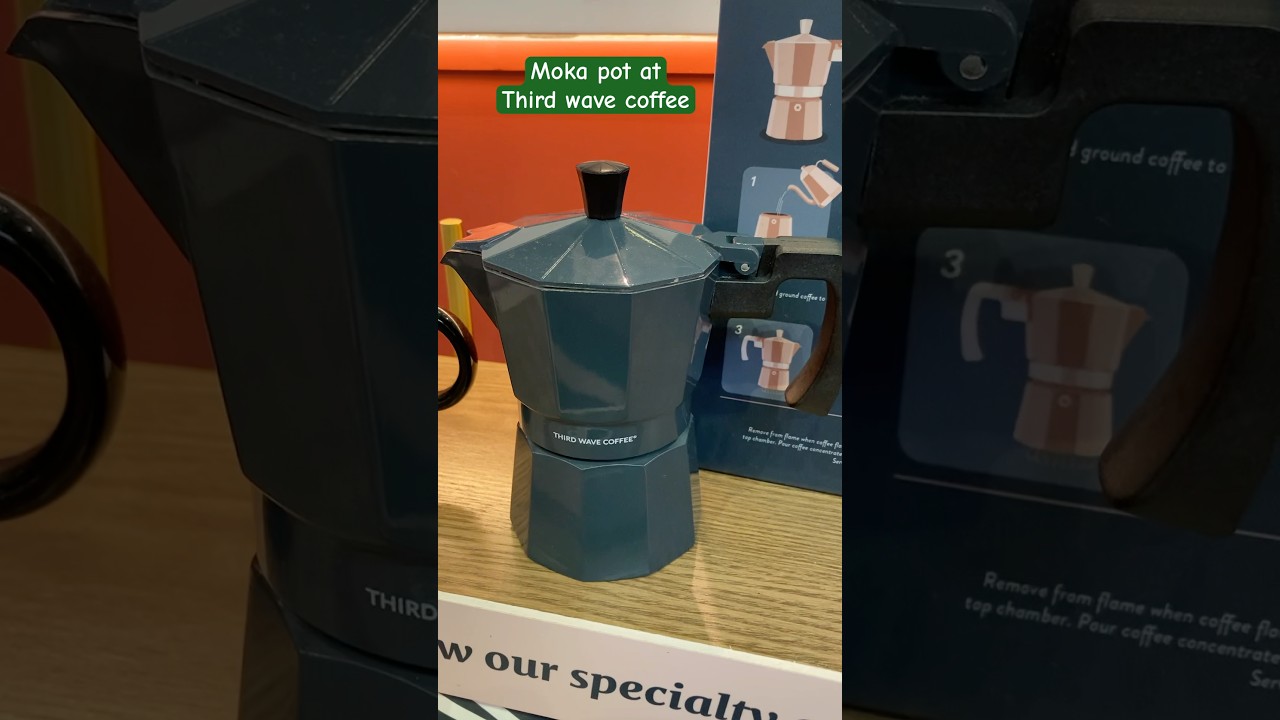 Moka pot | Third Wave Coffee #thirdwavecoffee #mokapot #mokapotcoffee #shorts #coffee