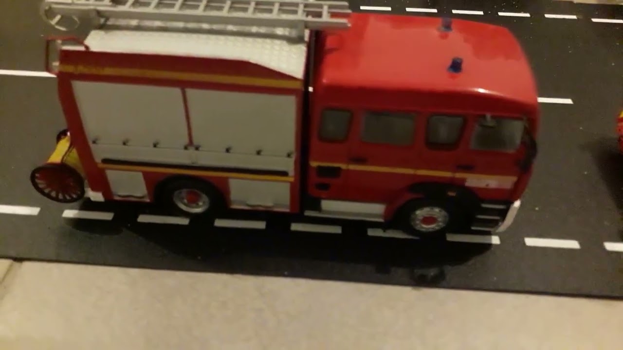 FEU DE PARKING SOUTERRAIN MAQUETTE 1/43