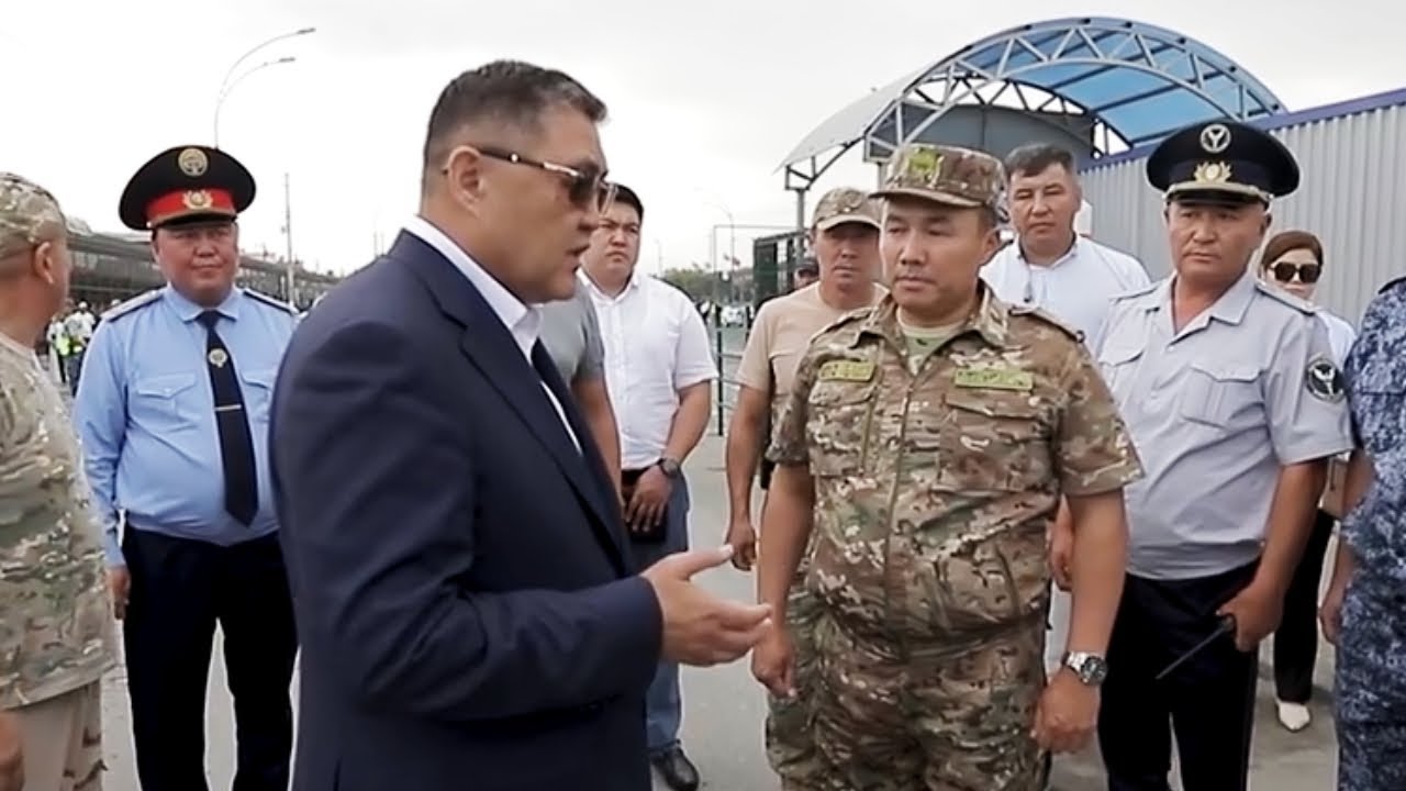 Глава ГКНБ Ташиев спустя год вновь приехал на КПП «Достук» и предупредил подполковников