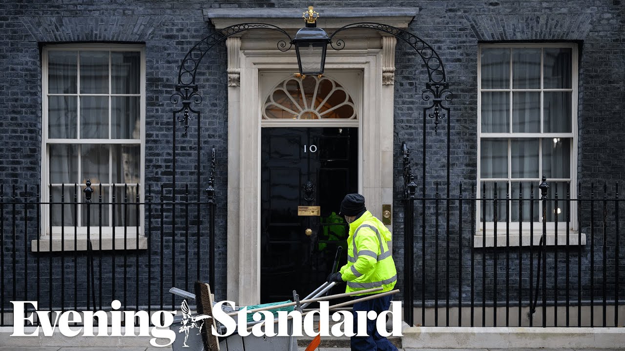 UK Politics: What is a no confidence motion and why is it likely to fail?