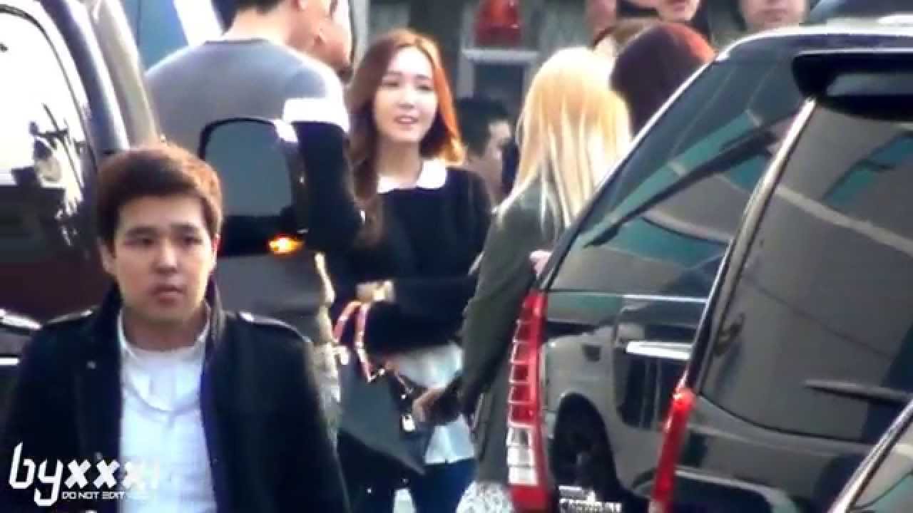 [FANCAM] 140323 인기가요 퇴근 소녀시대 (Girls' Generation)