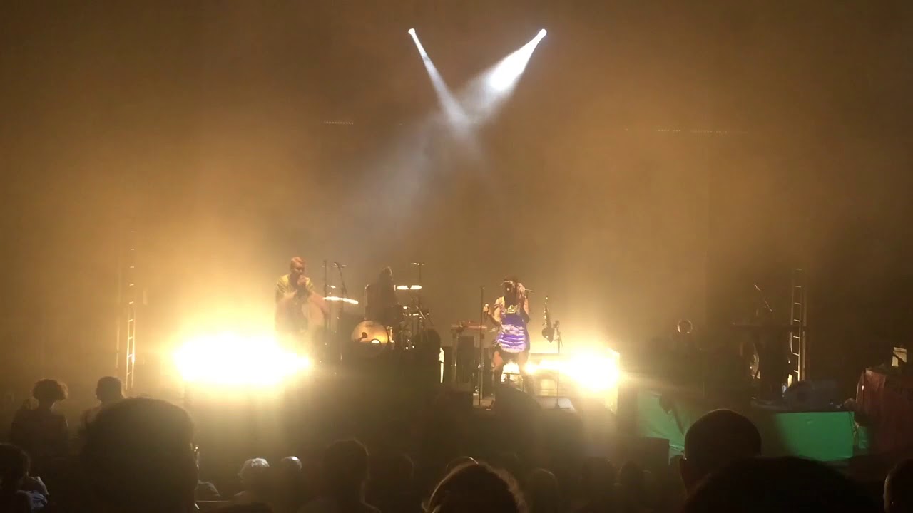 Chicks on Speed - We don't play guitars (feat. Peaches) Live @ Volksbühne Berlin 2018