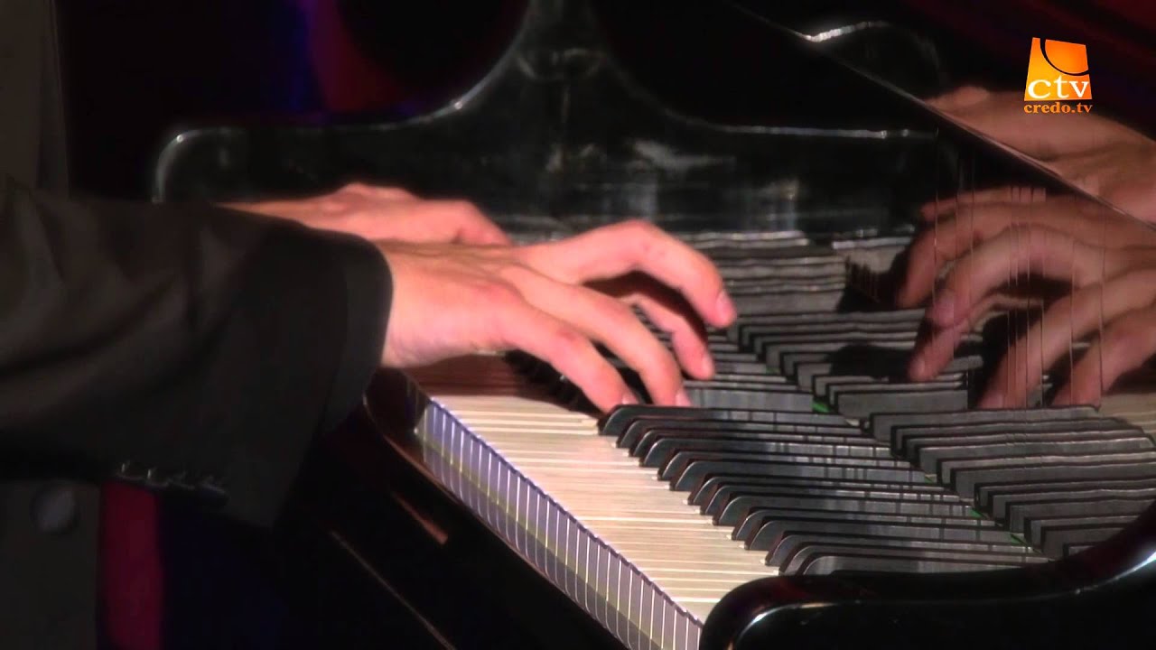 Cadmiel Botac - W.A. Mozart   Sonata in Fa