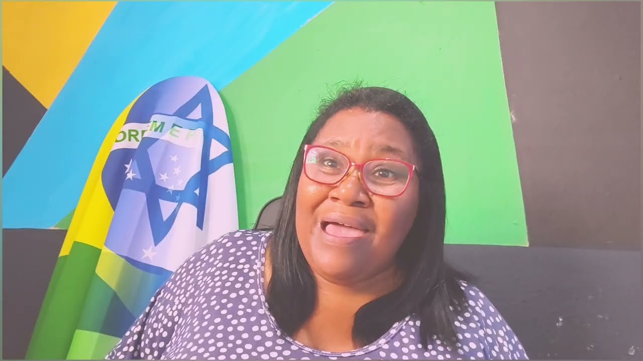 essa mulher que tanto te persegue vai descer a sepultura!mas antes ela vai vê a tua vitória.