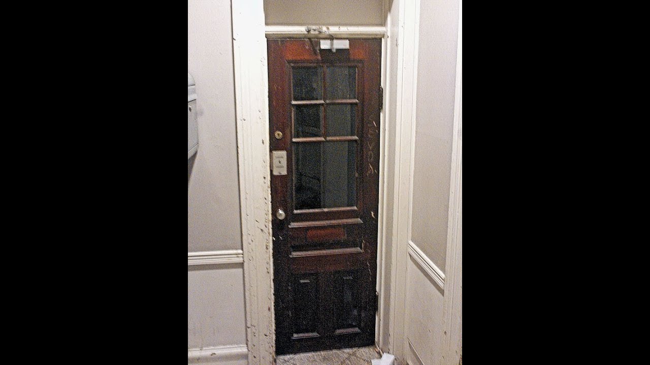 1894 modernized Titan elevator in Copenhagen, Denmark