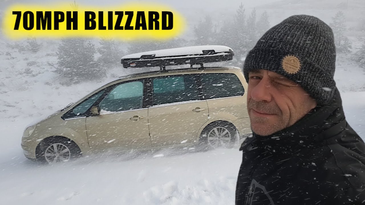 Кемпинг во время метели в моем кемпере Ford Galaxy.