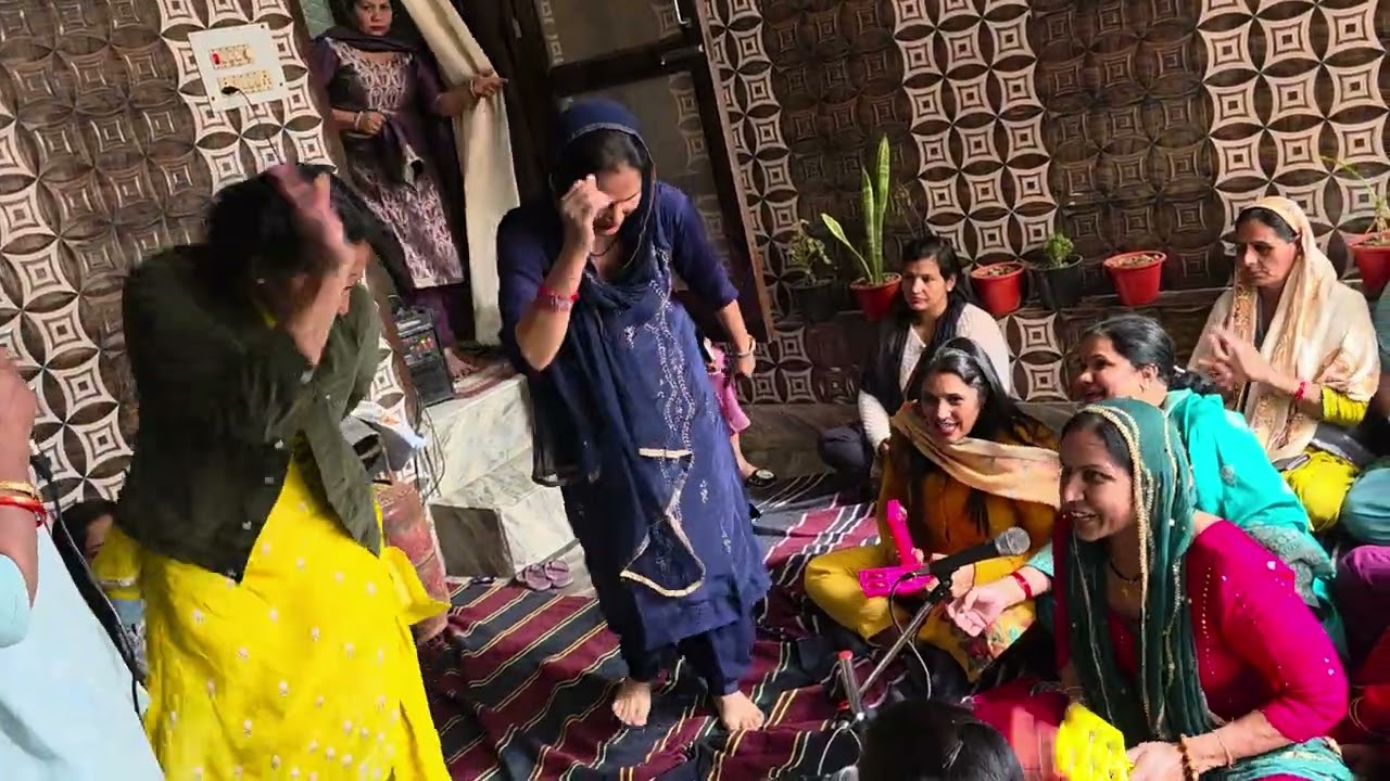 दोनों बहनों ने किया कमाल बहुत ही प्यारी जकड़ी#namita #kirtan 