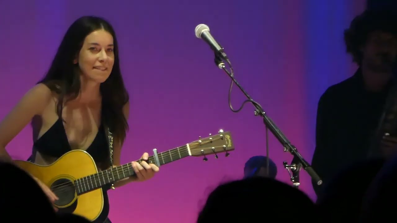 16/18 HAIM - Summer Girl @ The Mann Center, Philadelphia, PA 5/28/22