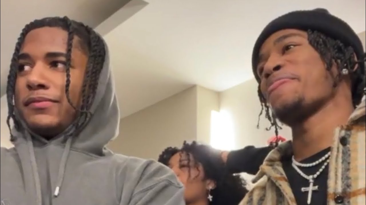 Sharife Cooper and family do the HOT CHIP CHALLENGE for Thanksgiving ☠️🔥 (IG Live) (11•23•22)