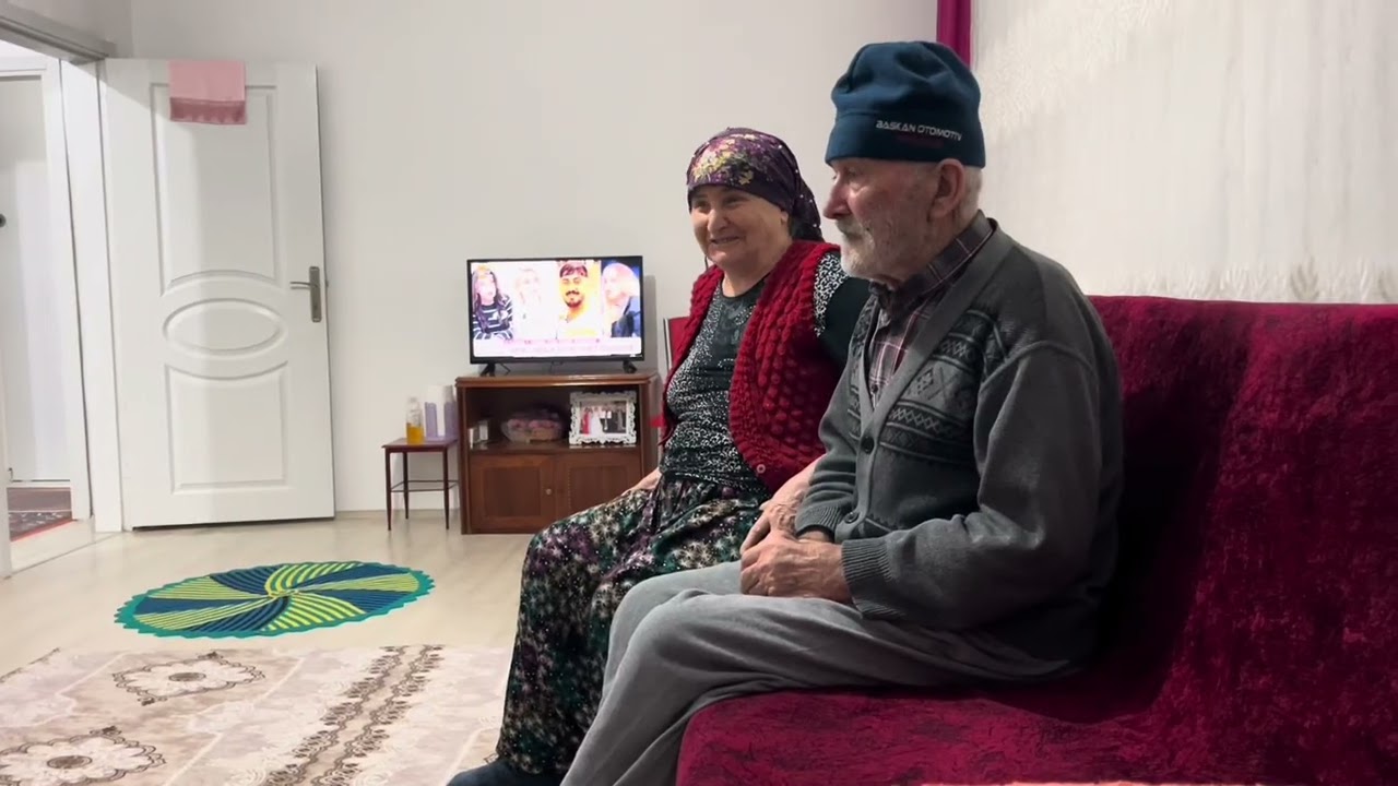 GÜLİZAR HALAM VE HÜSEYİN ENİŞTE 