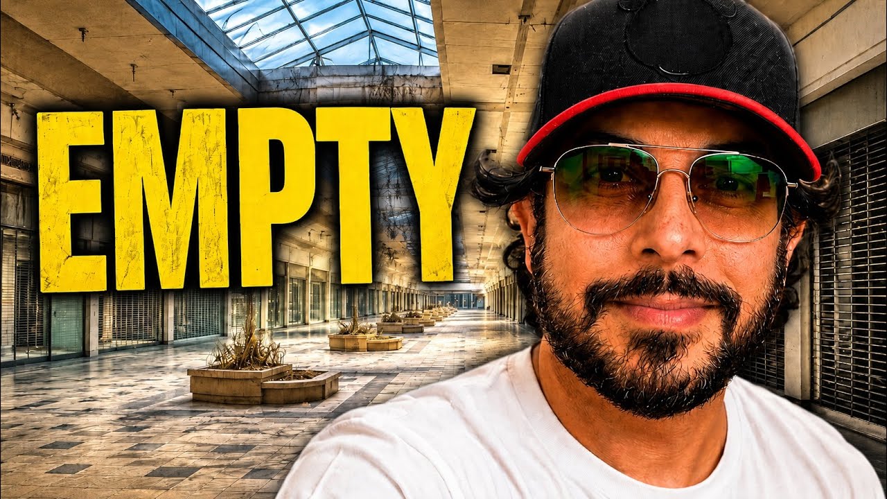 Exploring Orlando’s Dead Mall… And Watching The FINAL Movie Before It Closes Forever