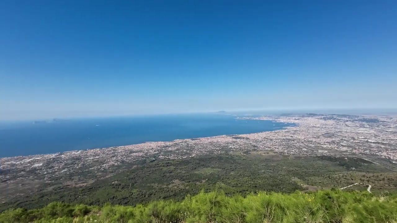 Mount Vesuvius - (strato)Volcano | Italy