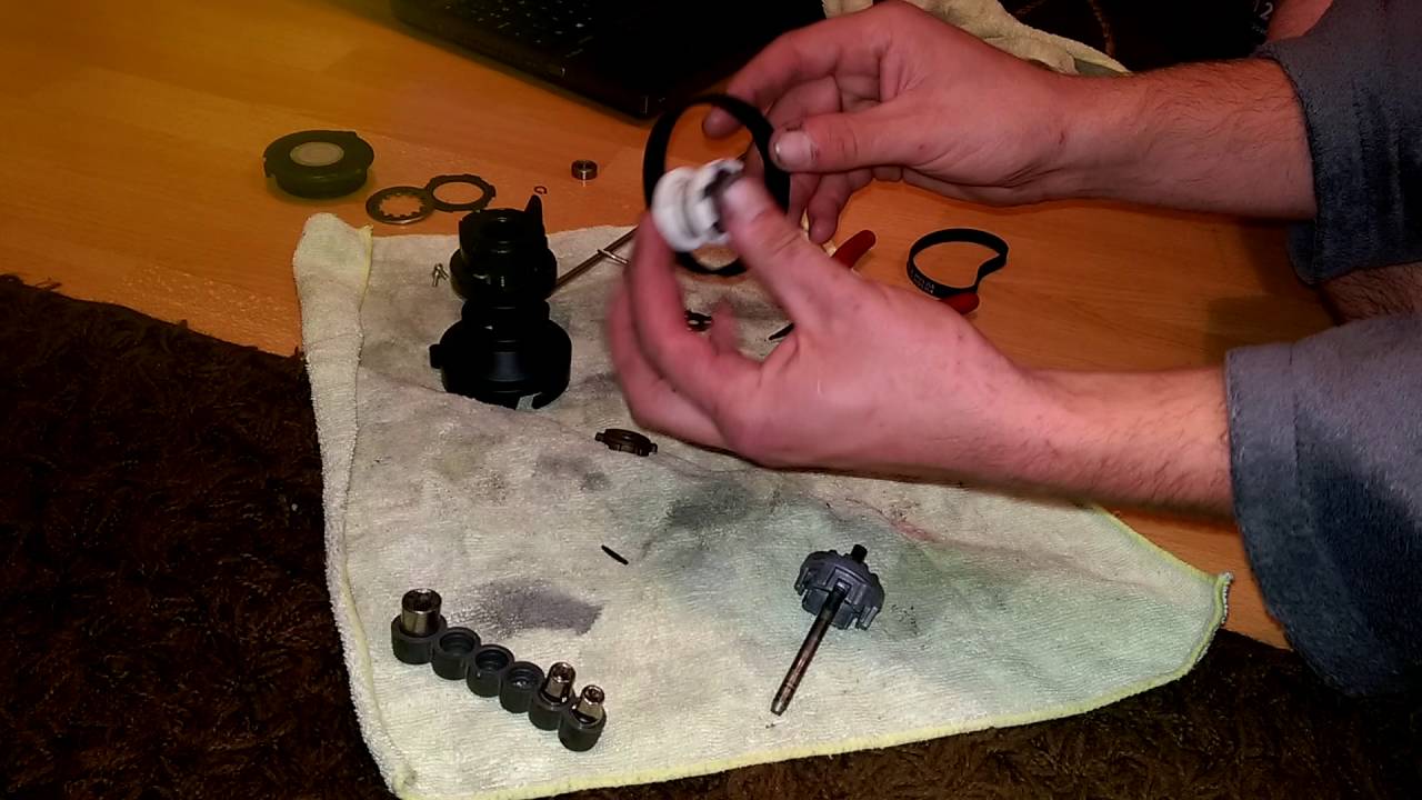 How To - Dyson Clutch rebuild/belt change. DC03, DC04, DC07, DC14, DC33