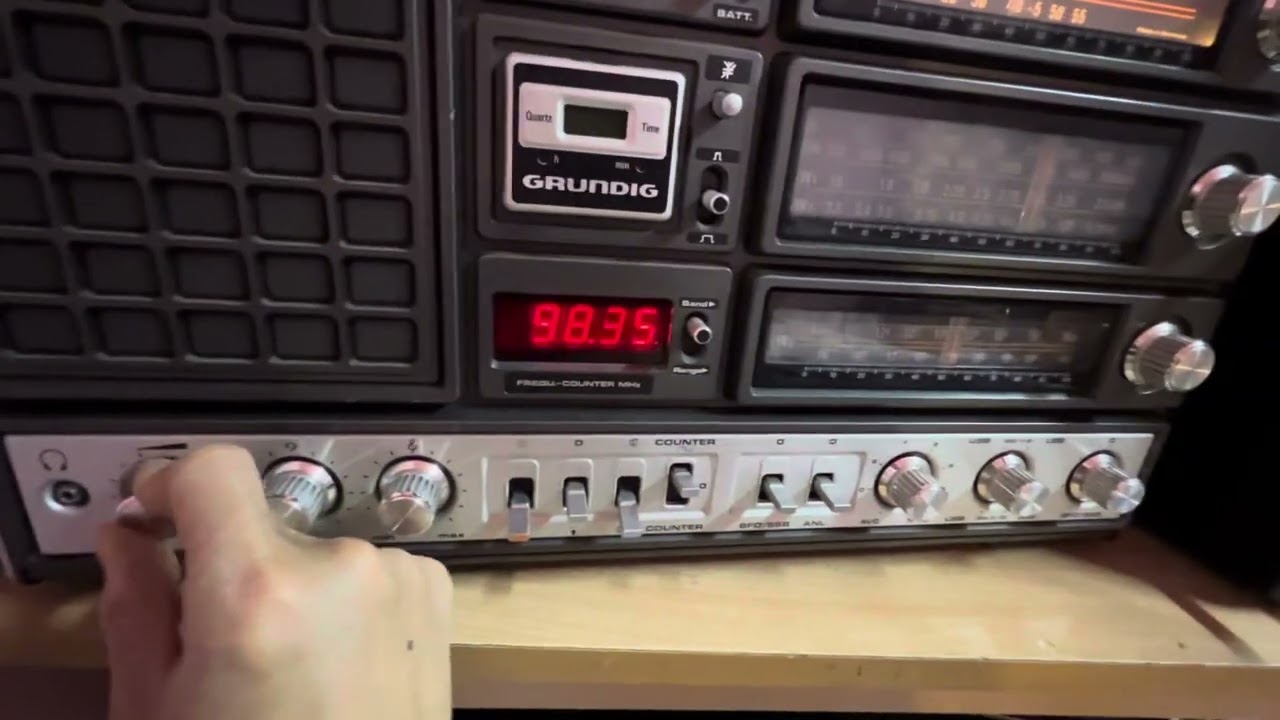 grundig satellit 3000 vs grundig satellit 600