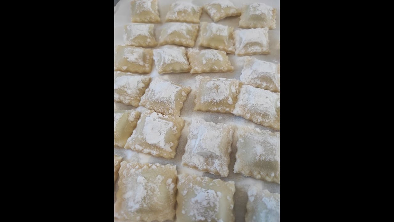 RAVIOLI FATTI IN CASA! Con un ripieno STREPITOSO!!!! ASSAGGIALI!!