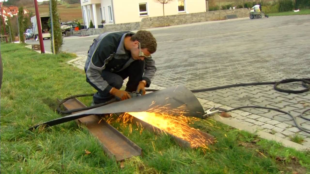 Lacatusi, Mecanici, industriali, Sculeri contracte de munca direct cu Germania