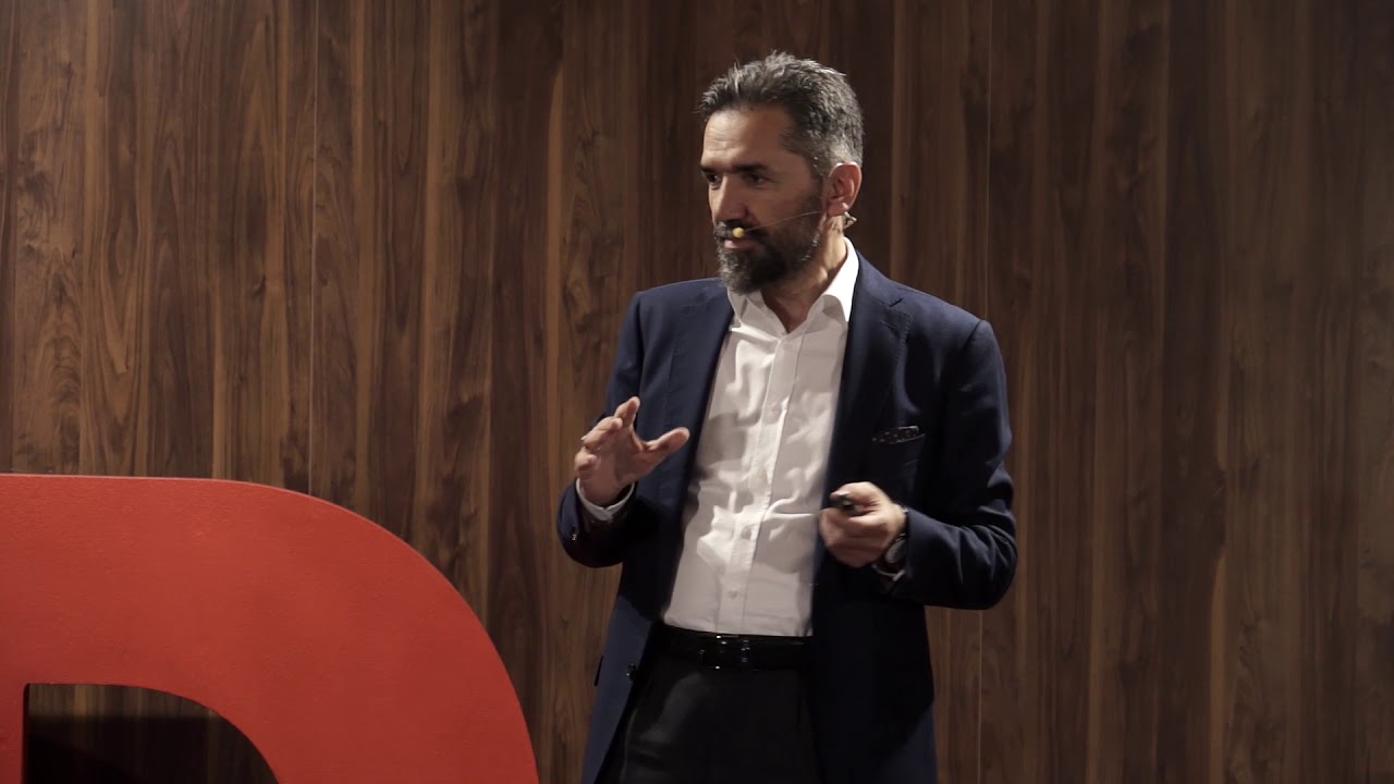Independent thinking, learn to think outside of the box. | Recep Şent&uuml;rk | TEDxIbnHaldunUniversity