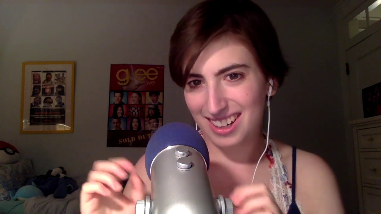 ASMR - Mic Scratching & Soft Speaking