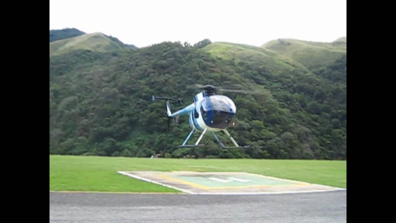 Volando un MD500E / Flying a MD500E