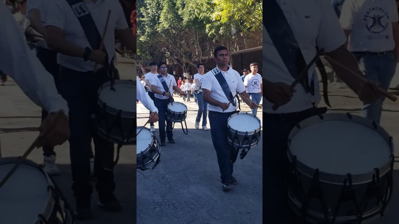 Banda de guerra pentatlon en desfile de G&oacute;mez Palacio