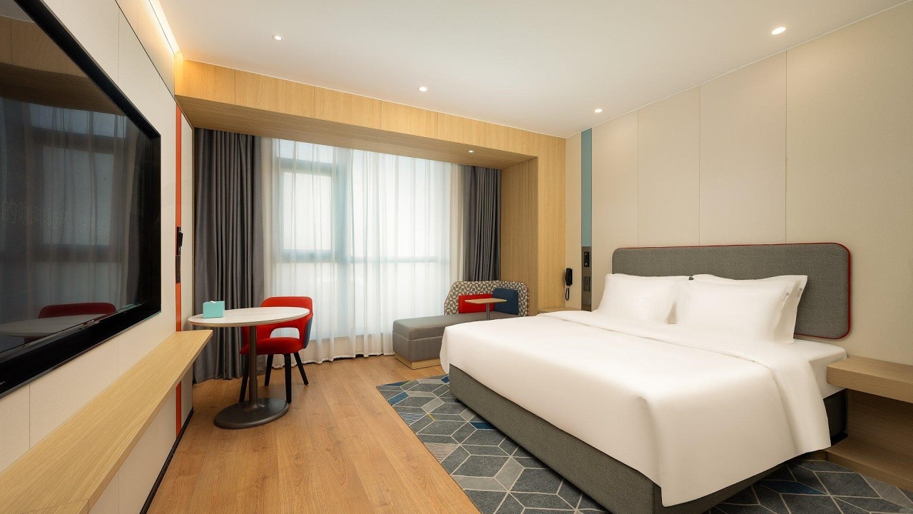 Holiday Inn Express Suzhou Fenhu By IHG | Suzhou, China | Hotel Review 🏩