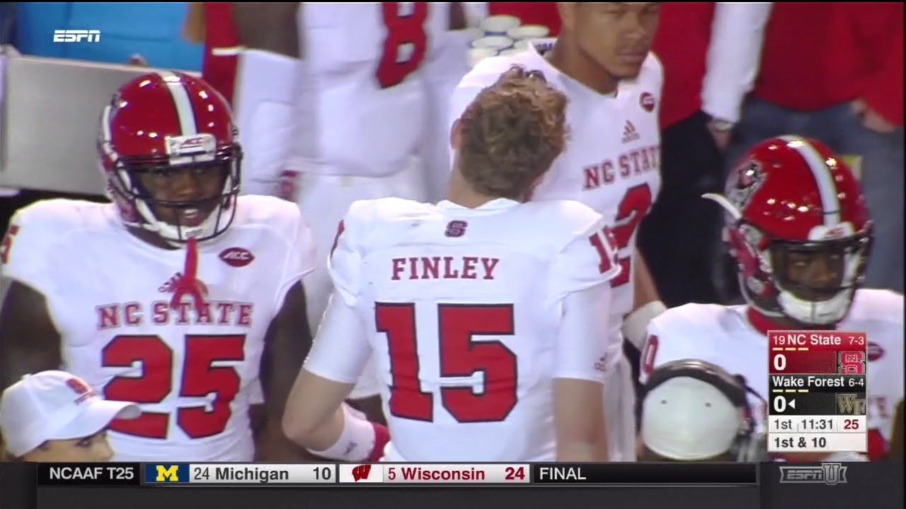 2017 .11.18 #19 NC State Wolfpack at Wake Forest Demon Deacons Football