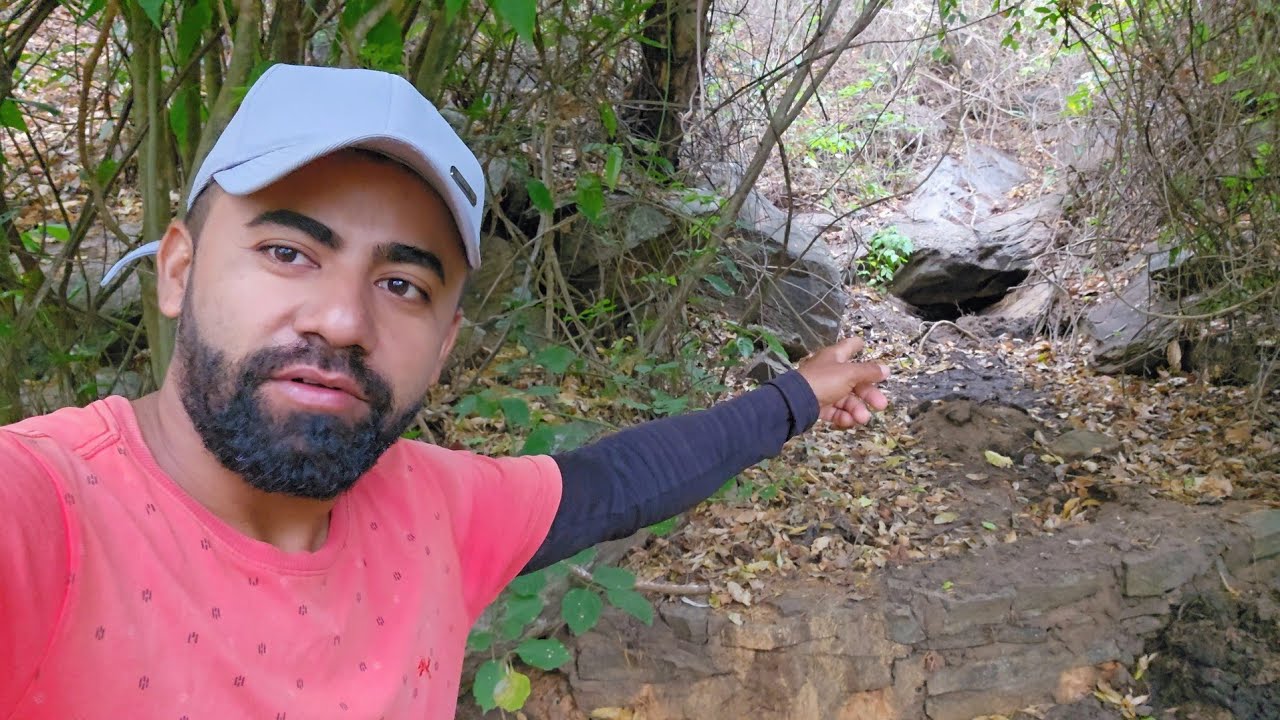 VOLTEI NO OLHO DÁGUA ABANDONADO NO MEIO DA CAATINGA SECA