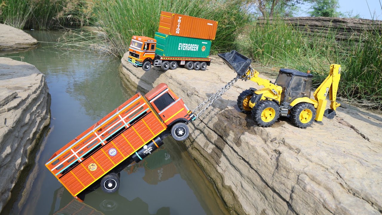 Swaraj Tipper Accident Biggest River Pulling Out JCB 3DX ? Tata Dumper Accident ? Jcb Cartoon CS Toy