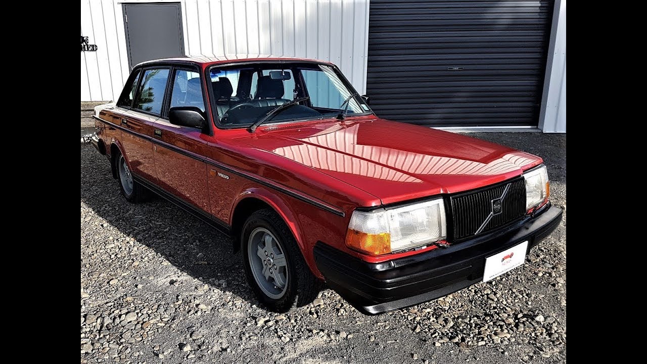 1987 Volvo 240  GLT - Waimak Classic Cars - New Zealand