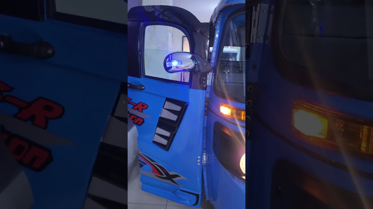 Moto Torito Bajaj Javicar 2025. Pigmentado y pantalla Android