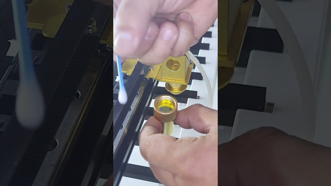 Limpeza de lentes e espelhos da Máquina Laser da Tibatron