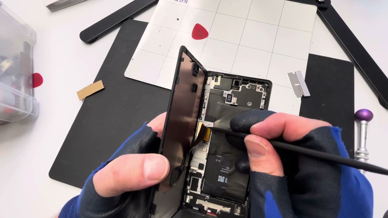 Замена экрана Google Pixel 6a