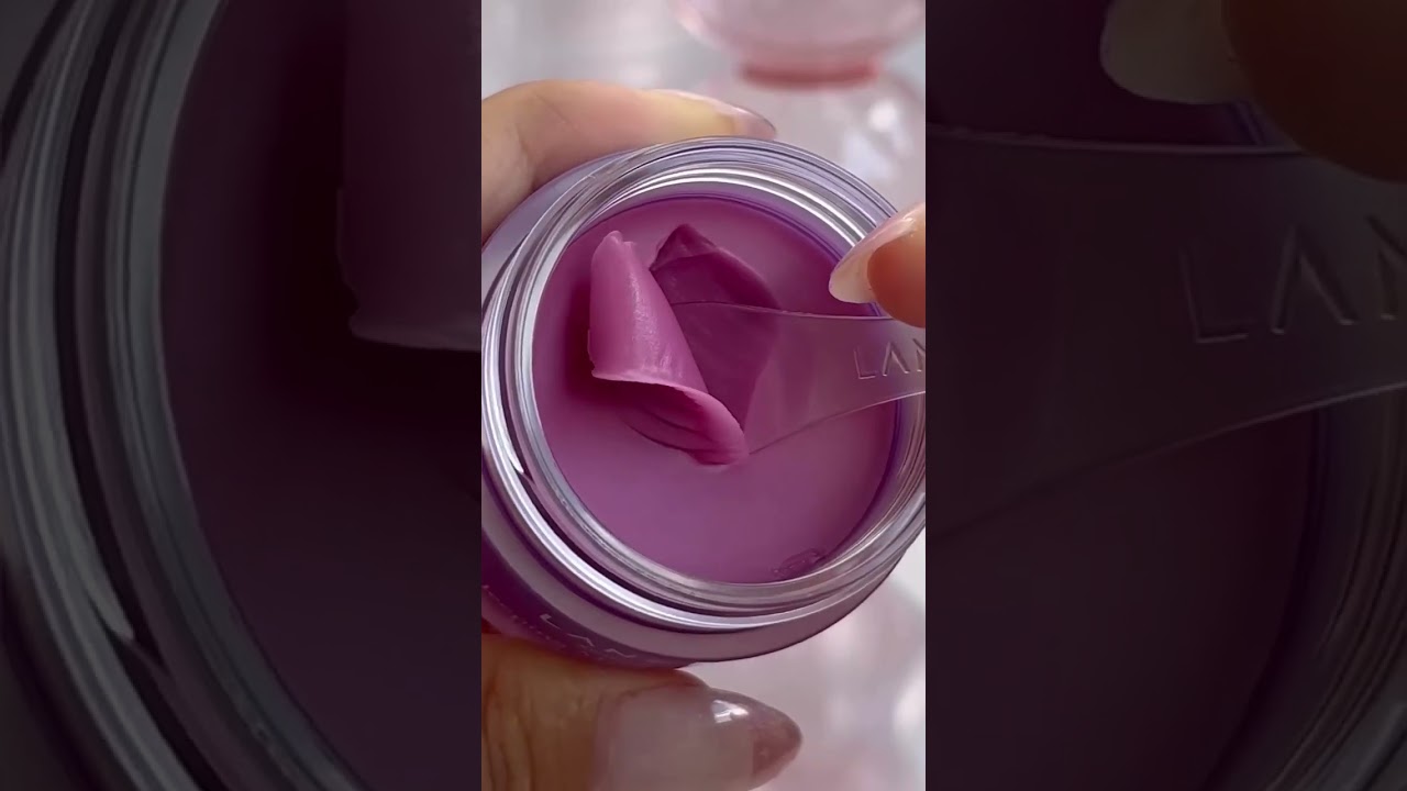 Those overnight lip masks from Laneige 🩷💜