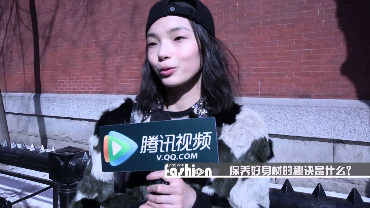 雎晓雯卖萌十一连拍 李斯羽秀场教你下季流行