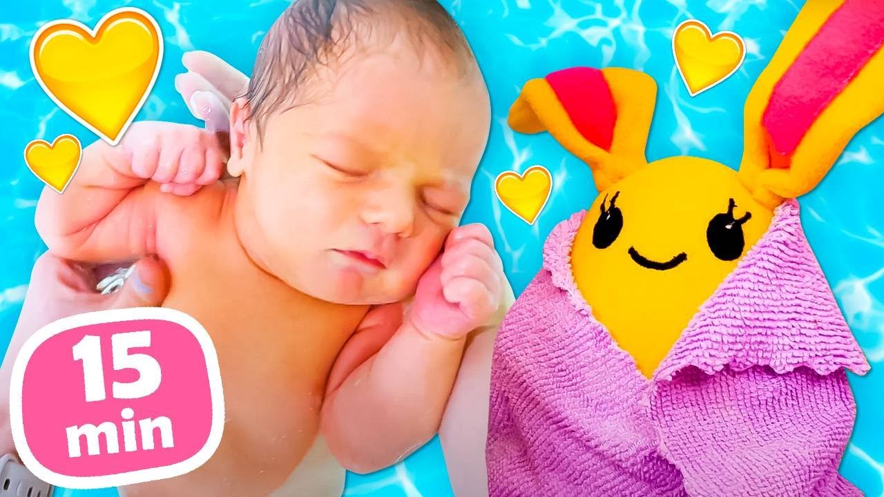 Il coniglietto Lucky fa il bagnetto! Una mamma per Lucky. Video per bambini piccoli.