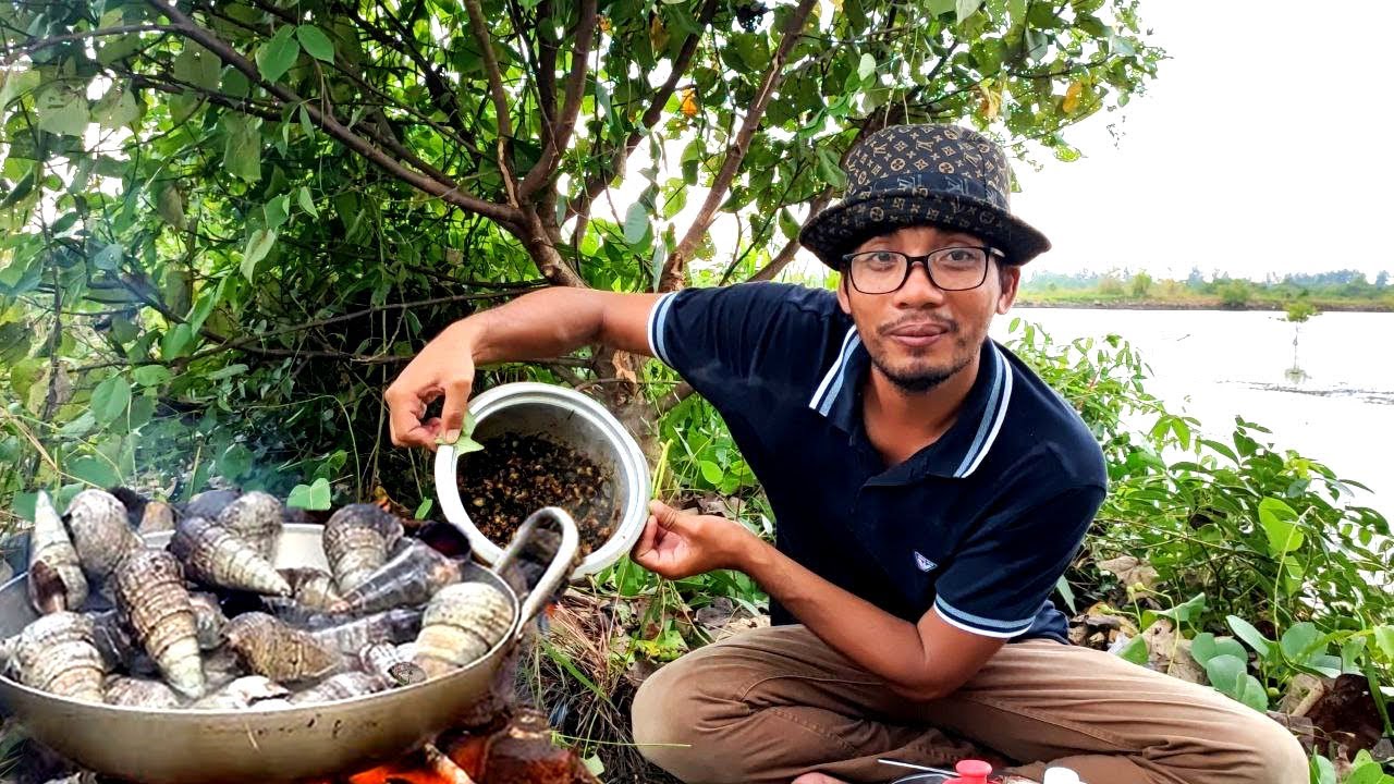 Koh Adventure-របៀបកែងខ្យងដែកគោលលើកោះ និងប្រវត្តិខ្យងដែកគោល | How To Cook Nails On An Island #ep1
