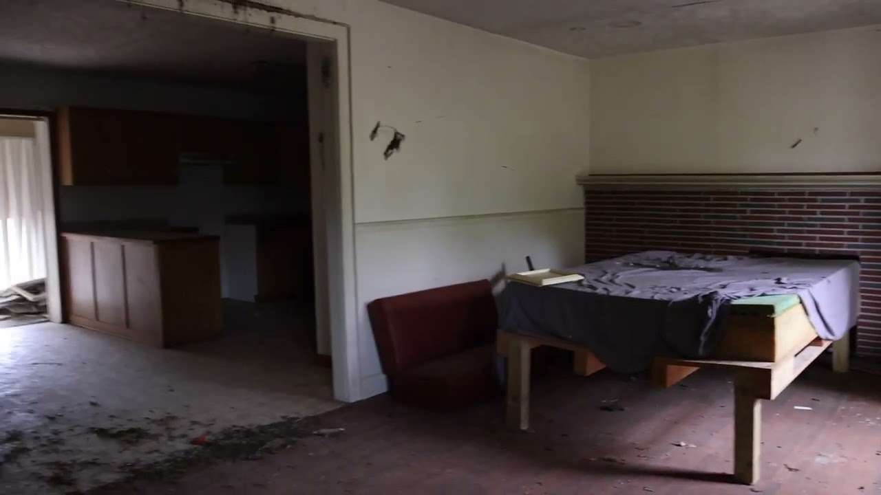 Exploring An Abandoned House With A Creepy Sacrificial Bed