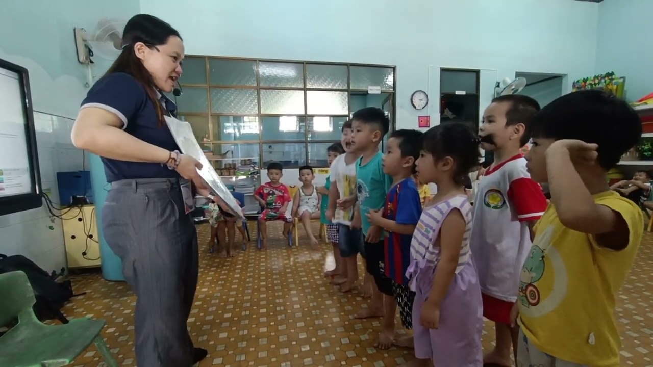 Lớp chồi 2 mn Bến Súc tháng 3