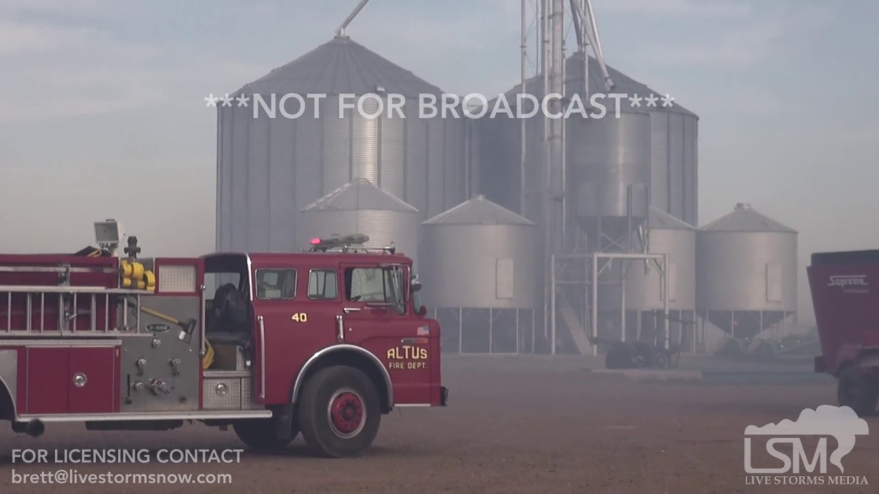 4-16-2018 Altus, Ok wildfire threatens 100's of cattle near Frederick AFB smoke plumes over highway