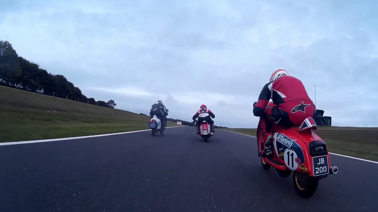 BSSO Scooter Racing - Cadwell Park, Production Race 2 - 30.09.18