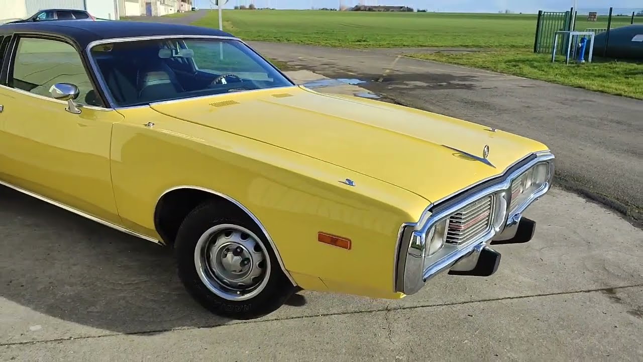 Top Banana 1973 Dodge Charger SE walk around 