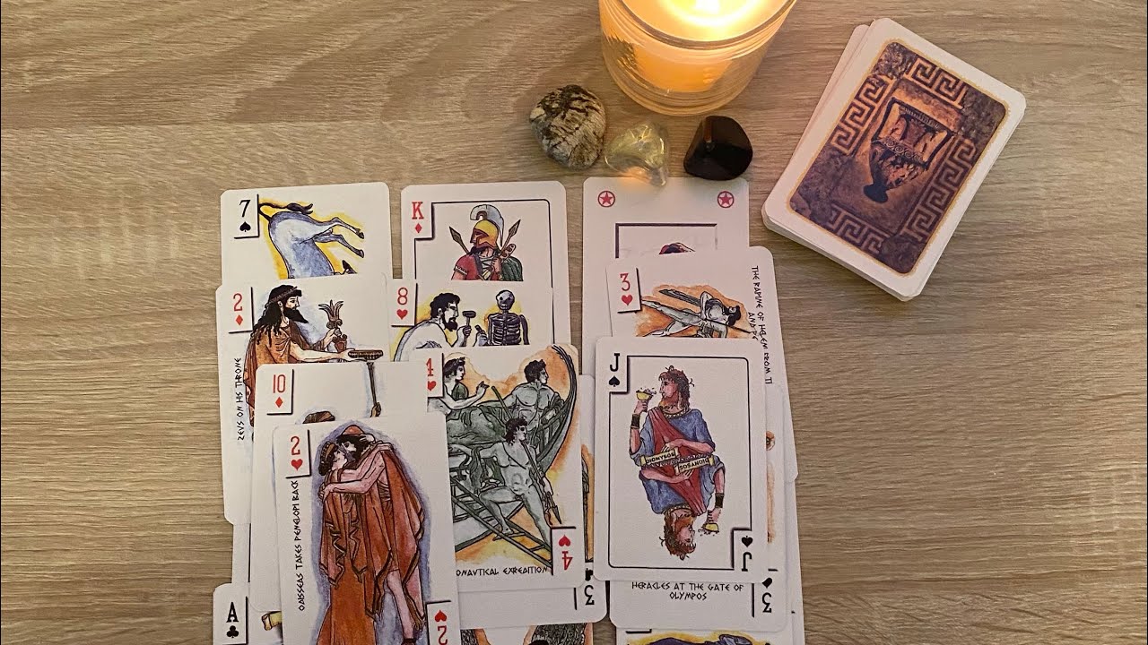 Πάμε να δούμε σήμερα τι λένε τα χαρτιά για σένα τι έρχεται για σένα 💘🍀💶