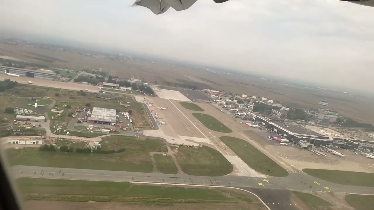Poletanje sa aerodroma Beograd (Nikola Tesla) - pogled na drugu pistu u izgradnji