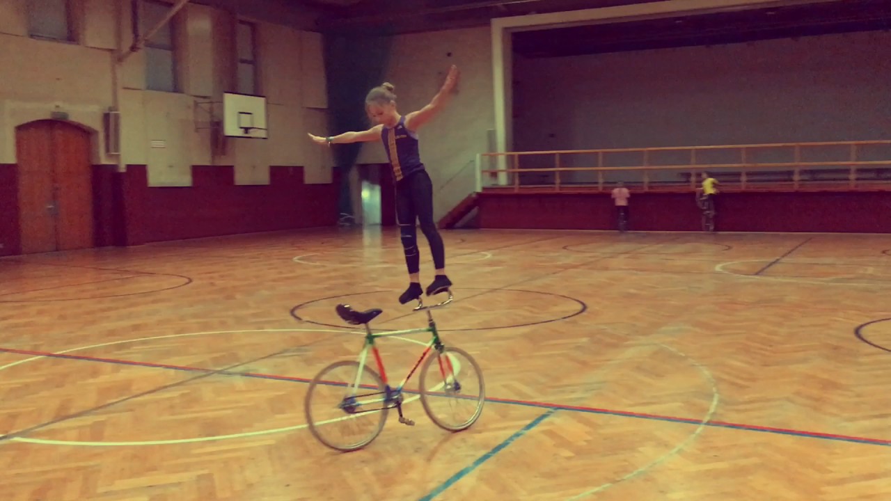 artistic cycling