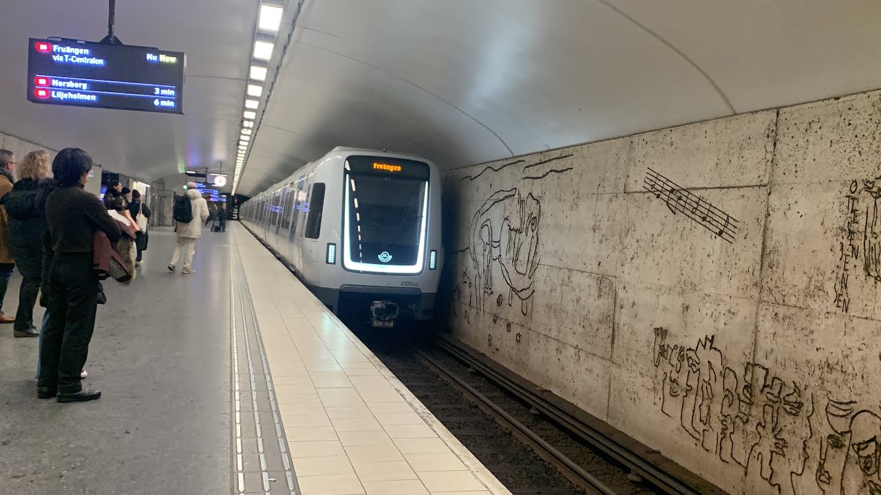 C30 metro ride from Östermalmstorg to Fruängen | Stockholm, Sweden