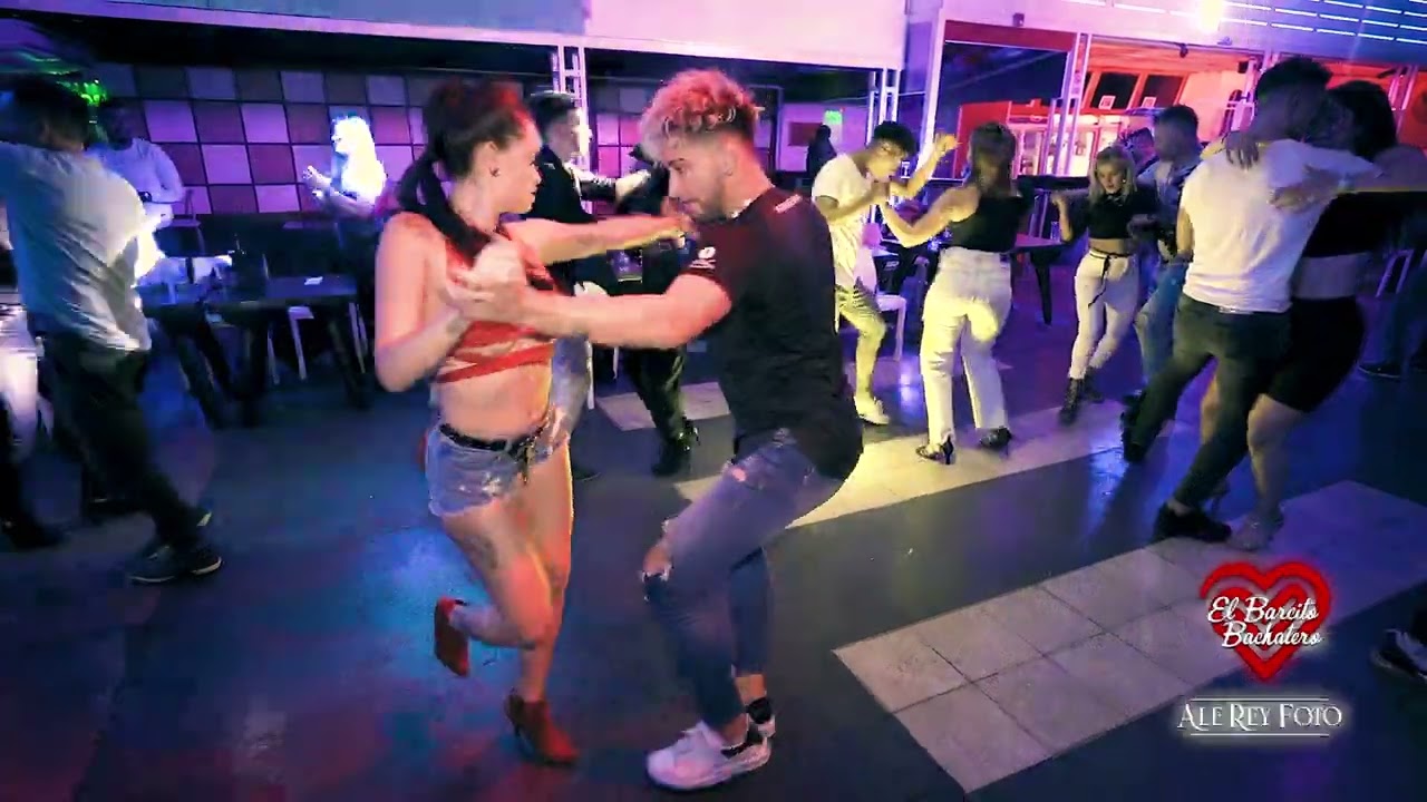 💃Eli & Nico🕺 [🎵Desnudos - Daniel Santacruz 🎵][🌍El Barcito Bachatero 11-05-2022❤]
