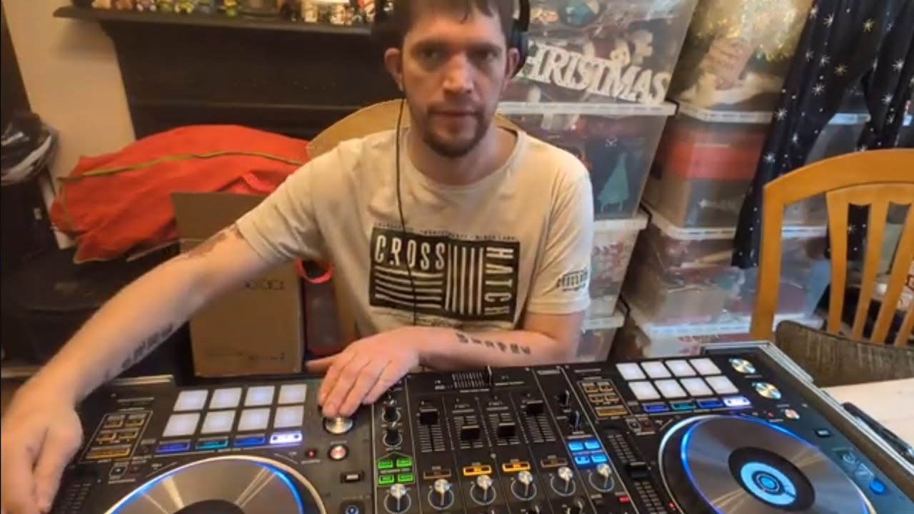 Happy hardcore 3  mix by DJ smokey  