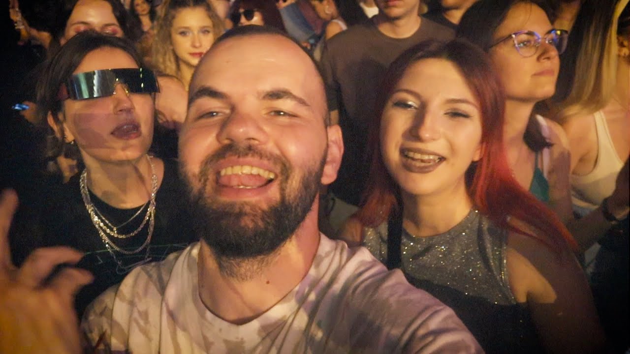 CE ZHURPRIZA FRUMOASA LA UNTOLD